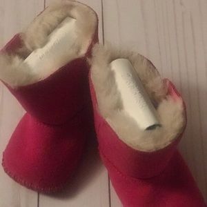 I Caden ugg infant pink boots